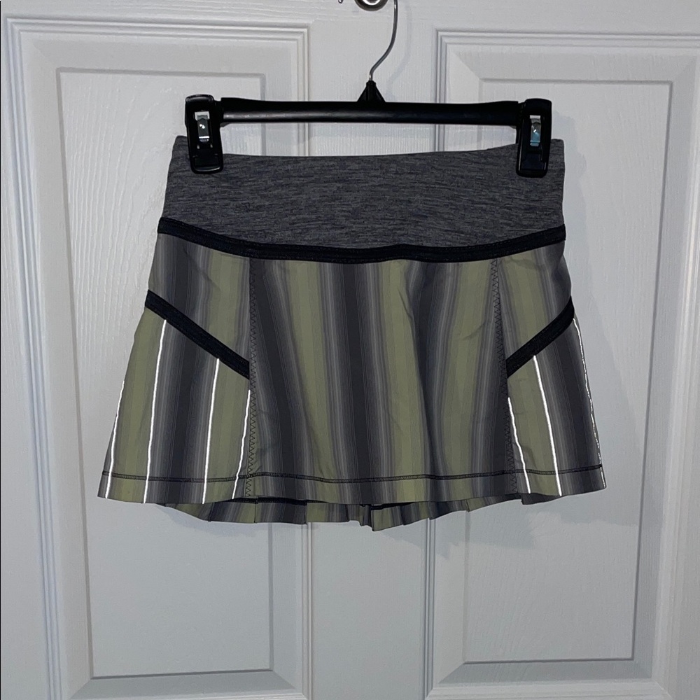 lululemon athletica Gray and Green Mini Skirt